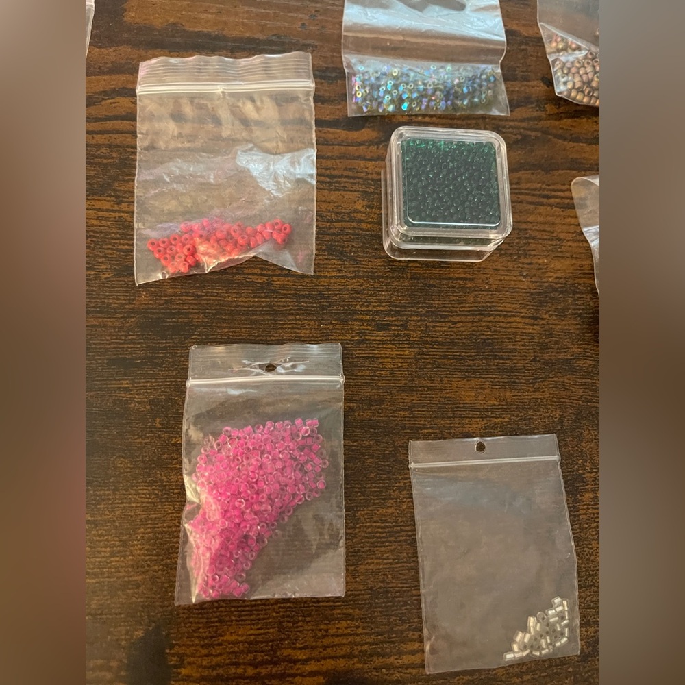 Tiny Bead Collection - Picture 5 of 6